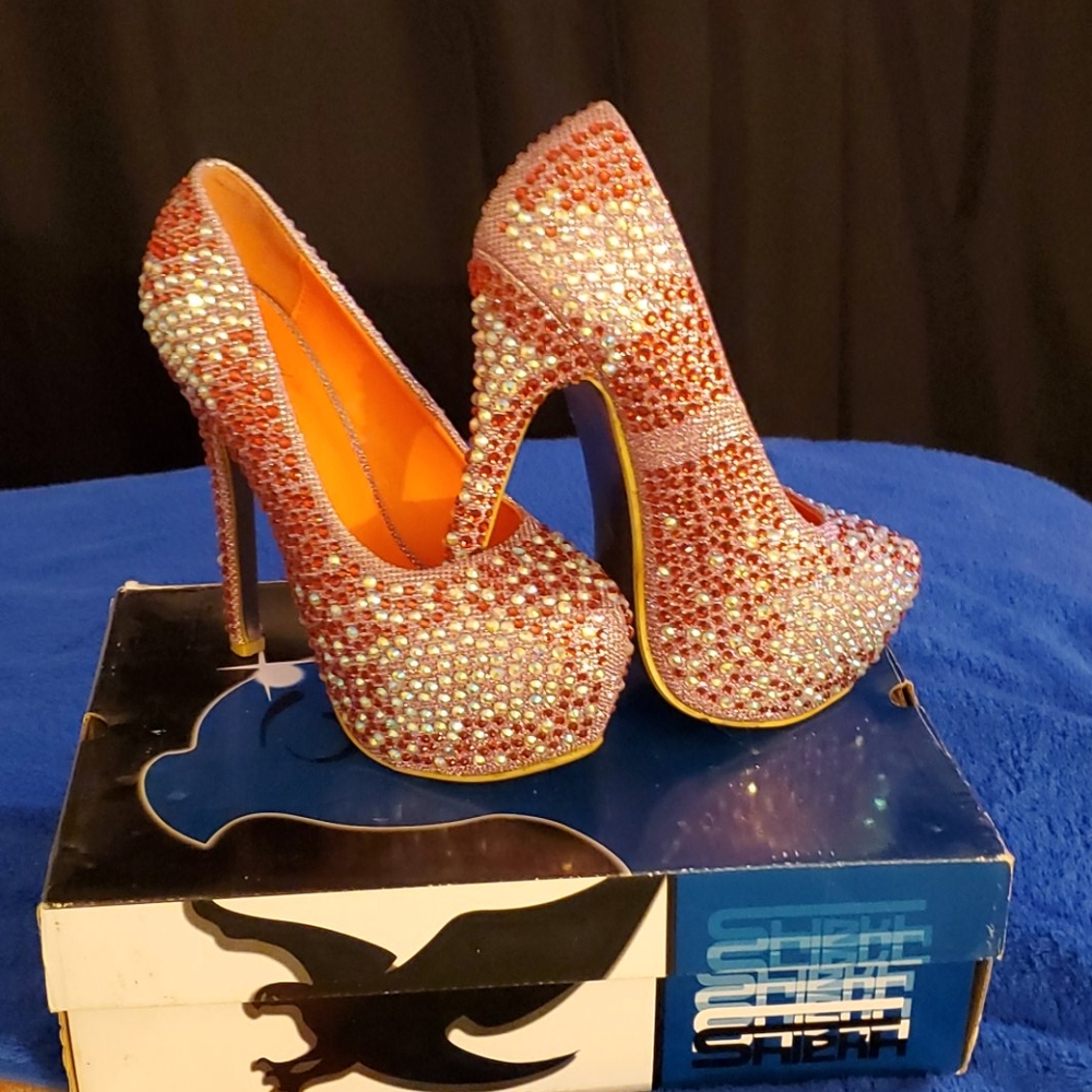 FUCHSIA  BEADED PUMPS